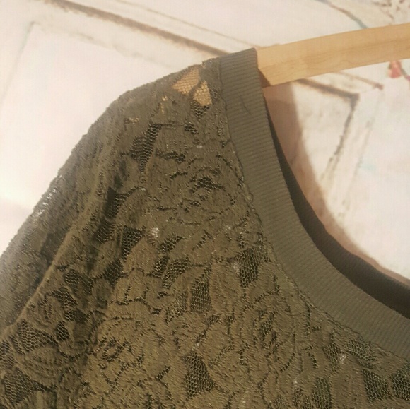 Express Flowered Lace Shirt - Picture 2 of 2